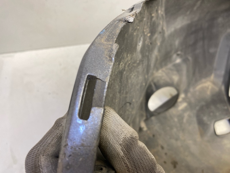 Бампер передний