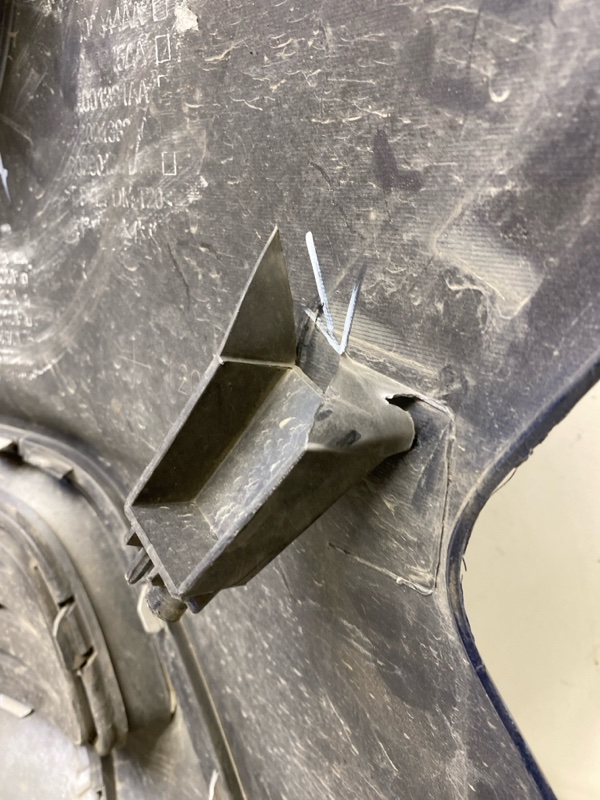 Бампер передний