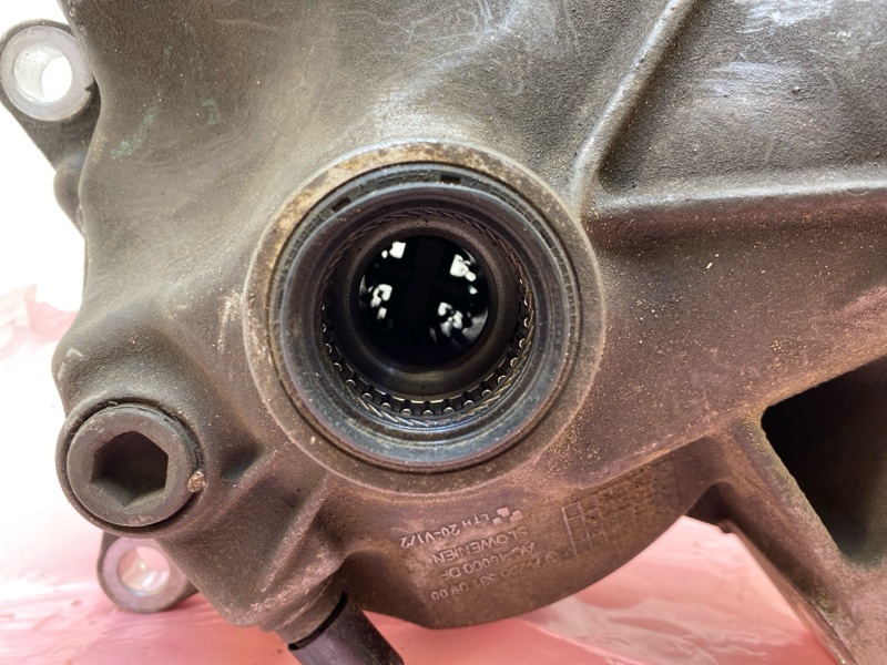 Редуктор переднего моста