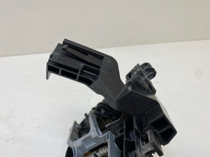 Кронштейн ручки