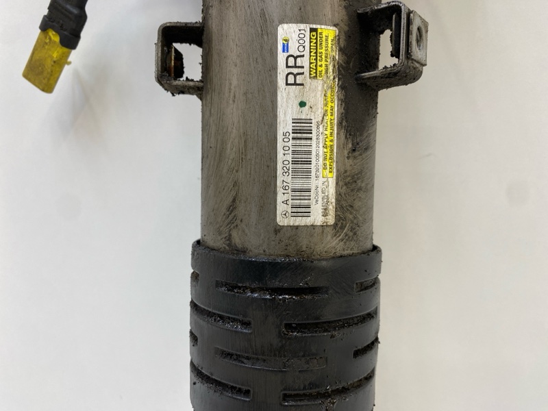 Амортизатор задний правый