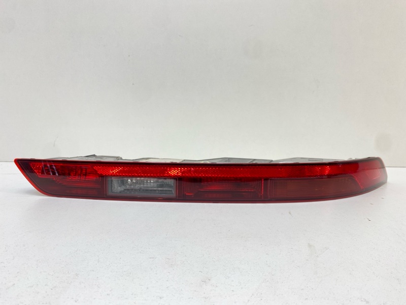 Фонарь задний в бампер правый