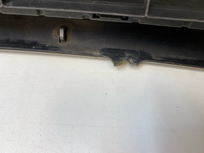 Бампер передний