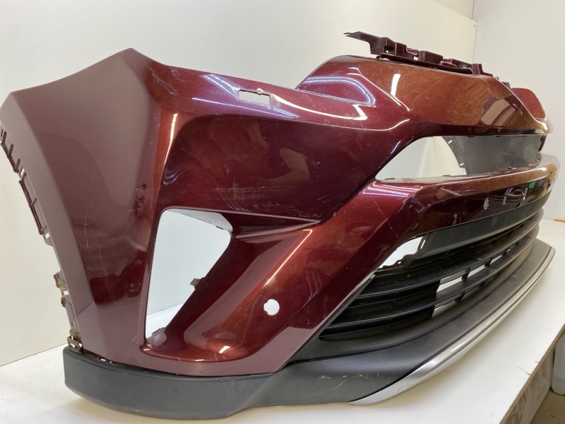 Бампер передний