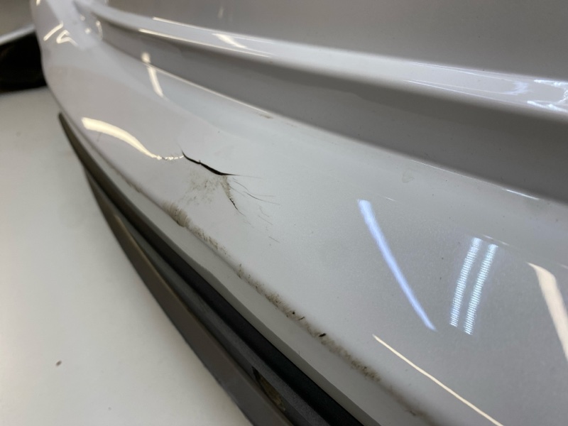 Бампер задний