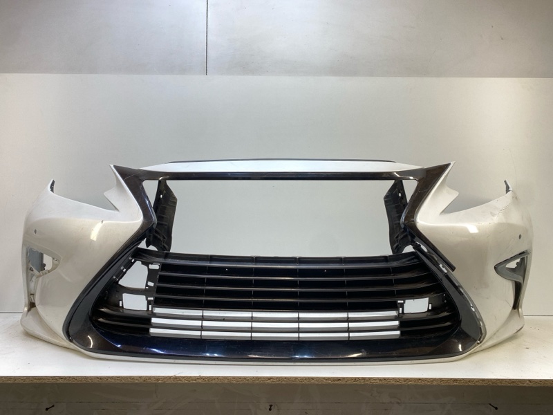 Бампер передний