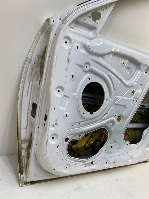 Дверь передняя правая