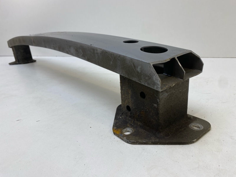 Усилитель заднего бампера