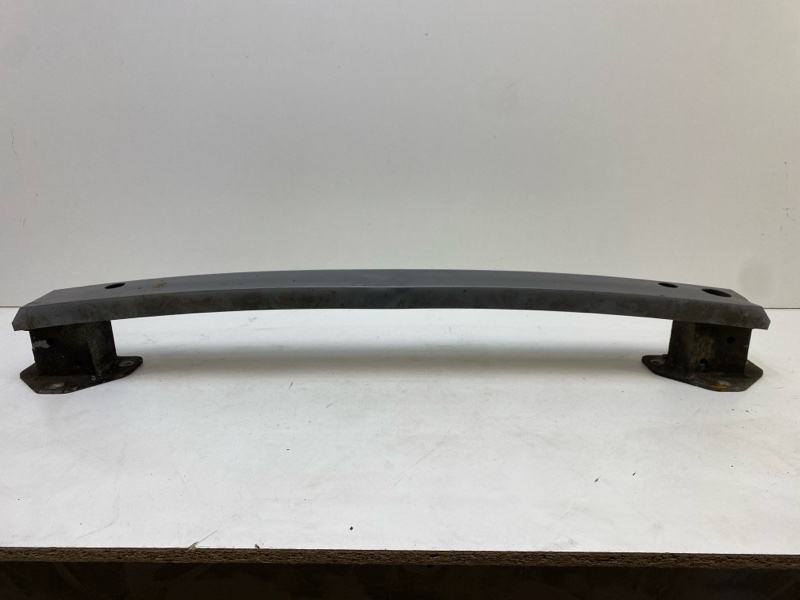 Усилитель заднего бампера