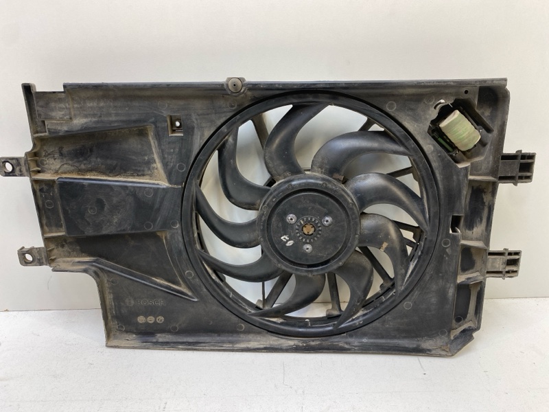 Вентилятор радиатора