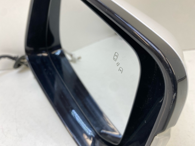 Зеркало правое электрическое