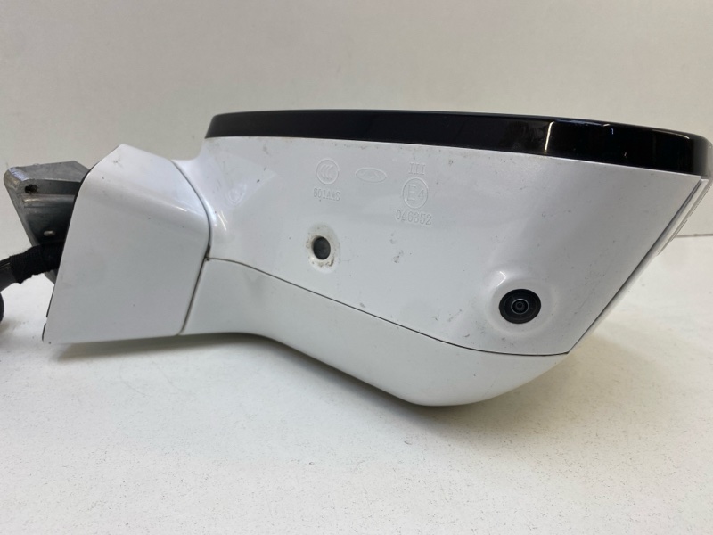 Зеркало правое электрическое