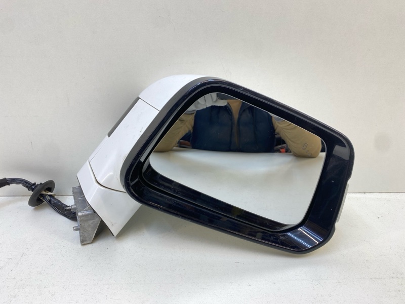 Зеркало правое электрическое