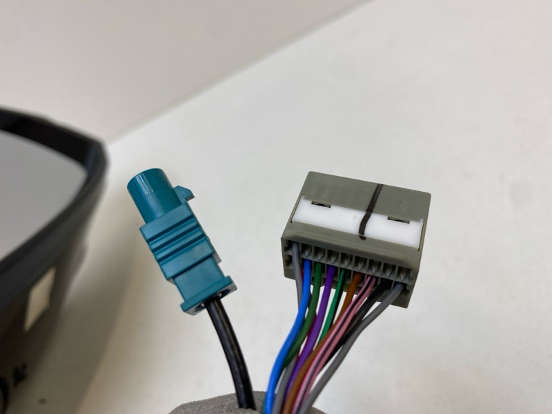 Зеркало правое электрическое