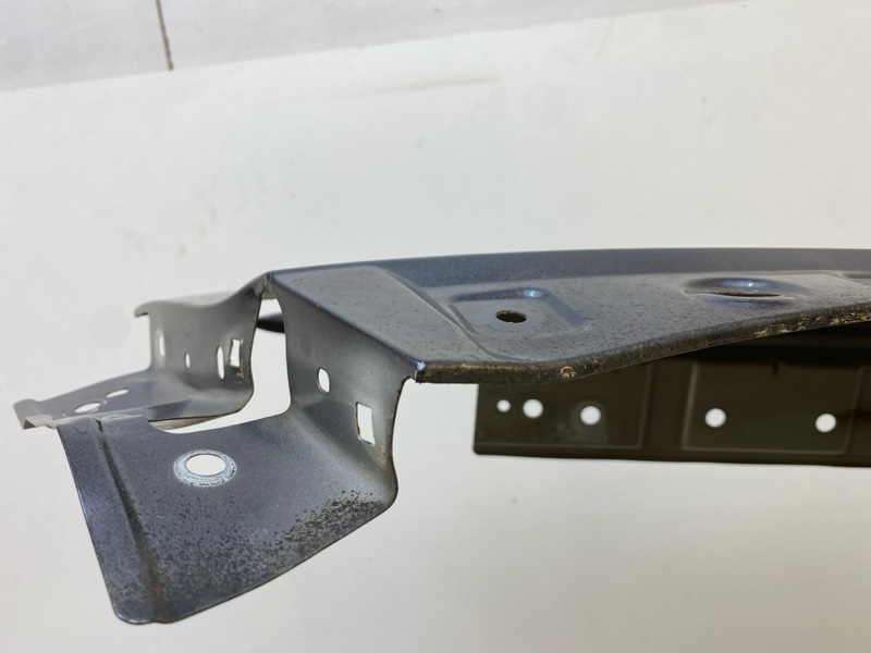 Крыло переднее левое