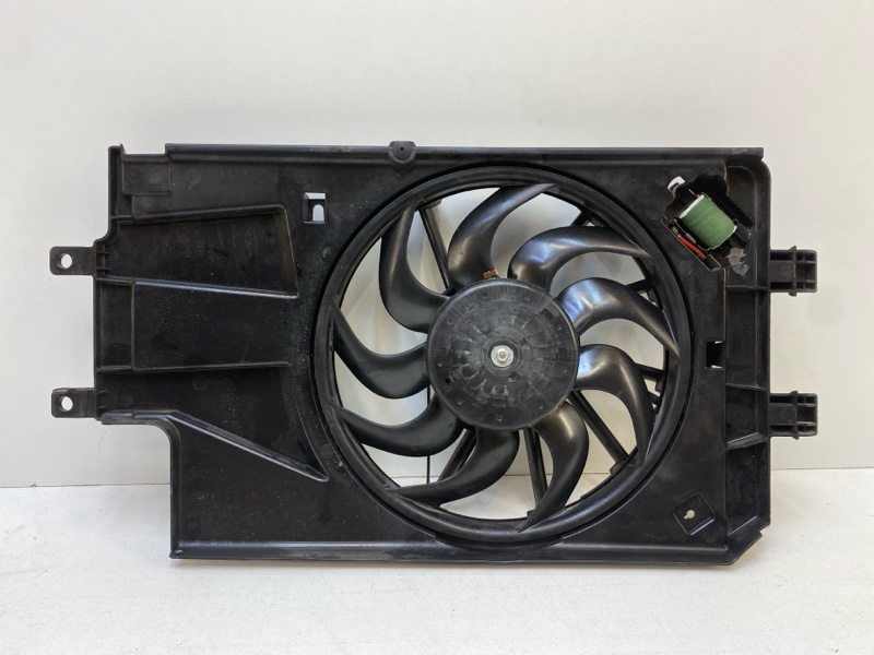 Вентилятор радиатора