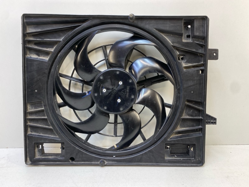 Вентилятор радиатора