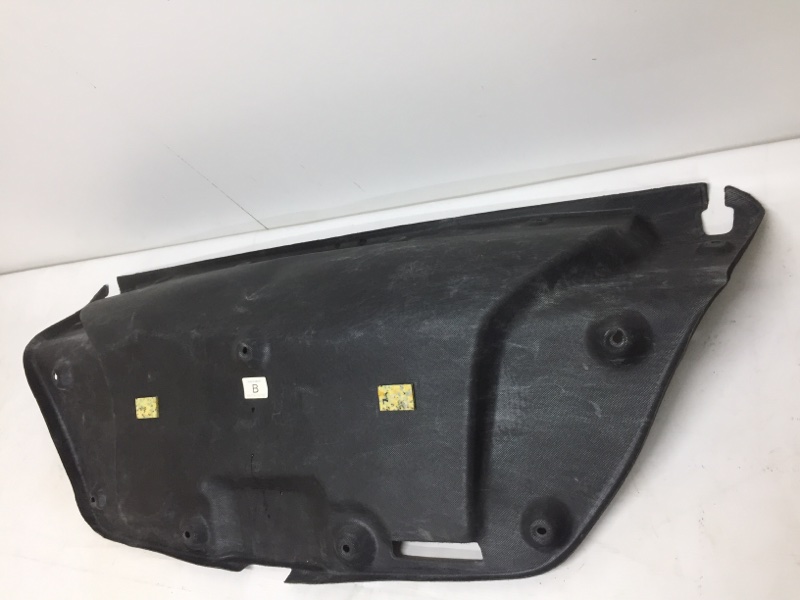 Обшивка двери багажника