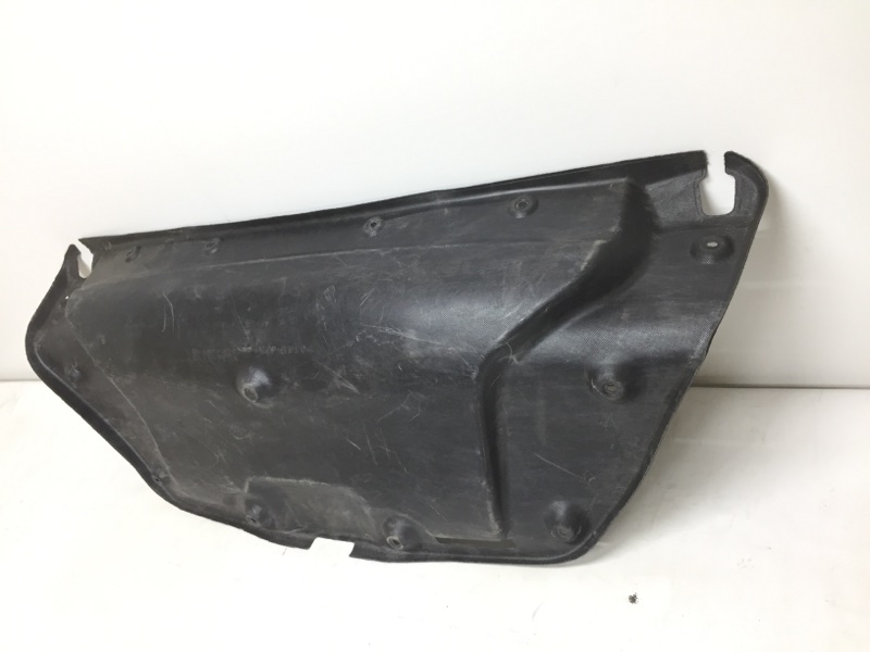 Обшивка двери багажника