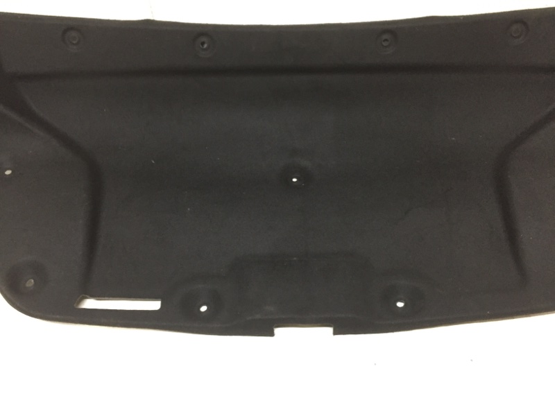 Обшивка двери багажника