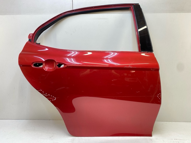 Дверь задняя правая