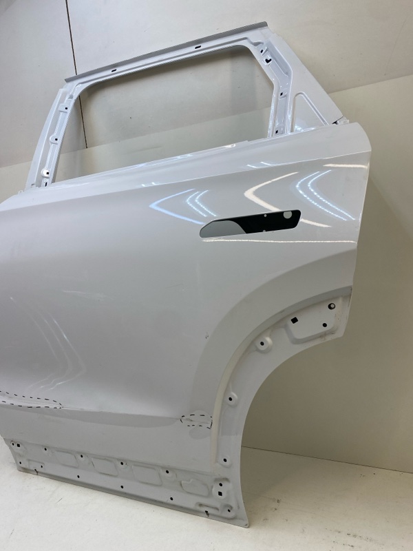 Дверь задняя левая