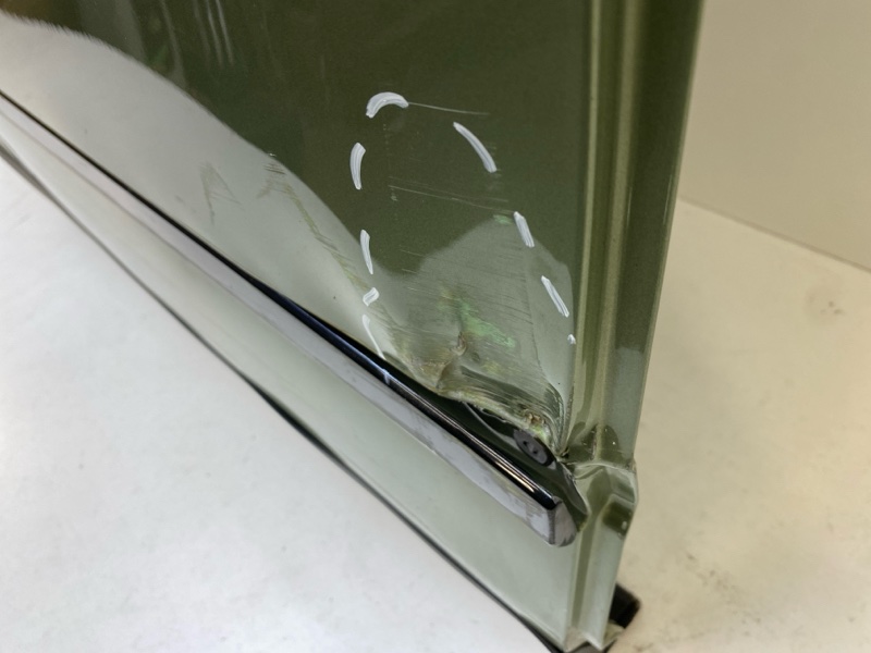 Дверь задняя правая