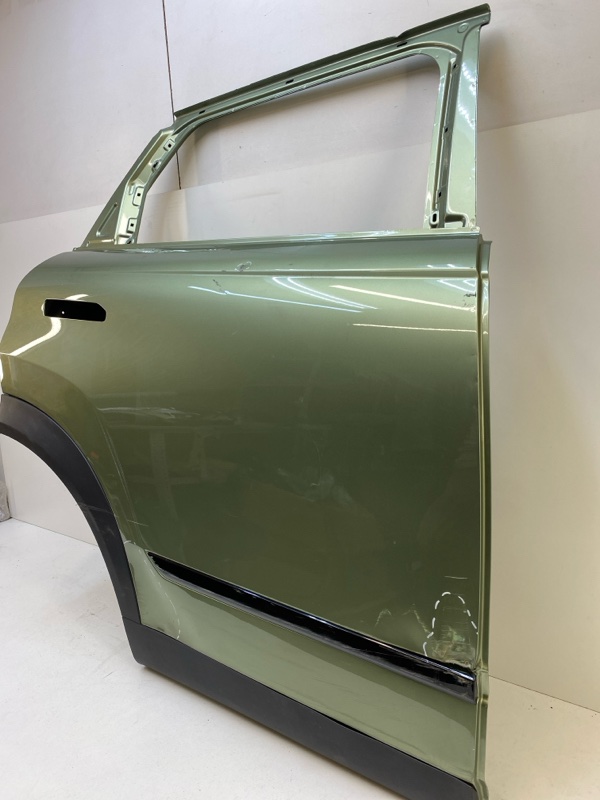 Дверь задняя правая