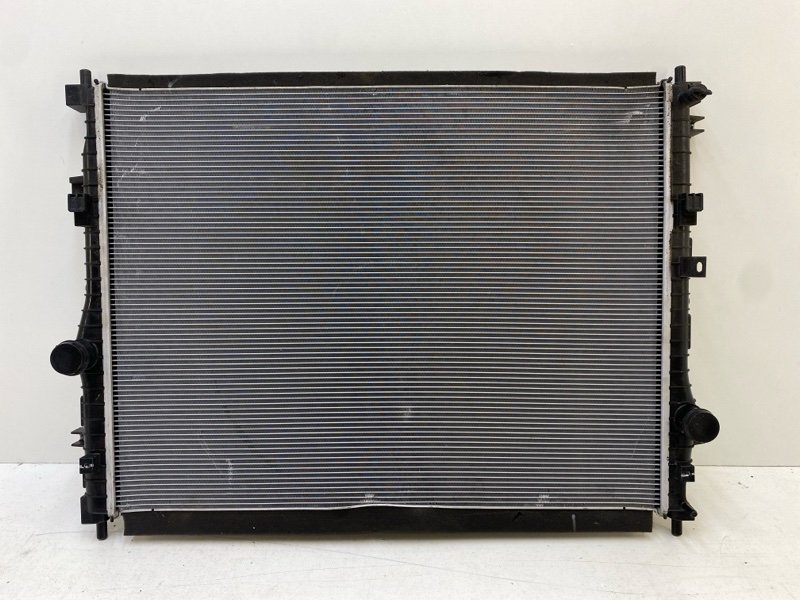 Радиатор охлаждения двигателя основной