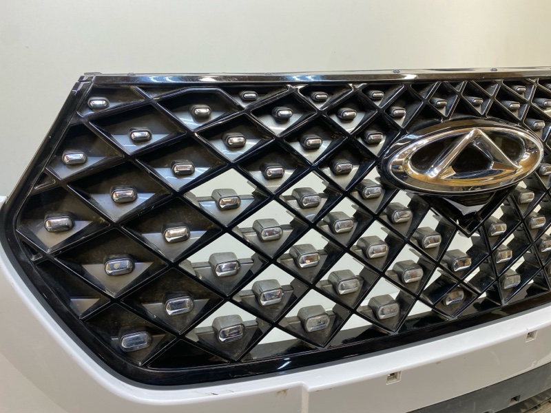 Бампер передний