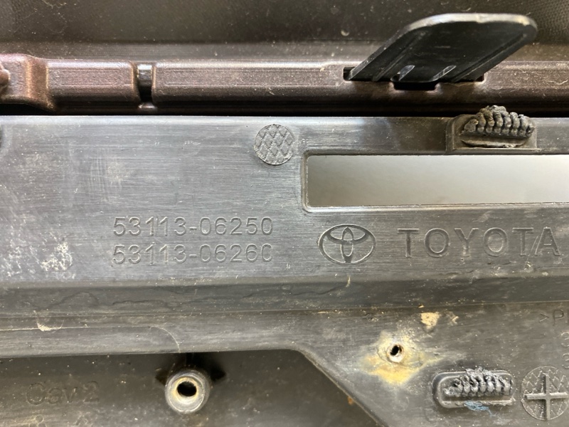 Бампер передний