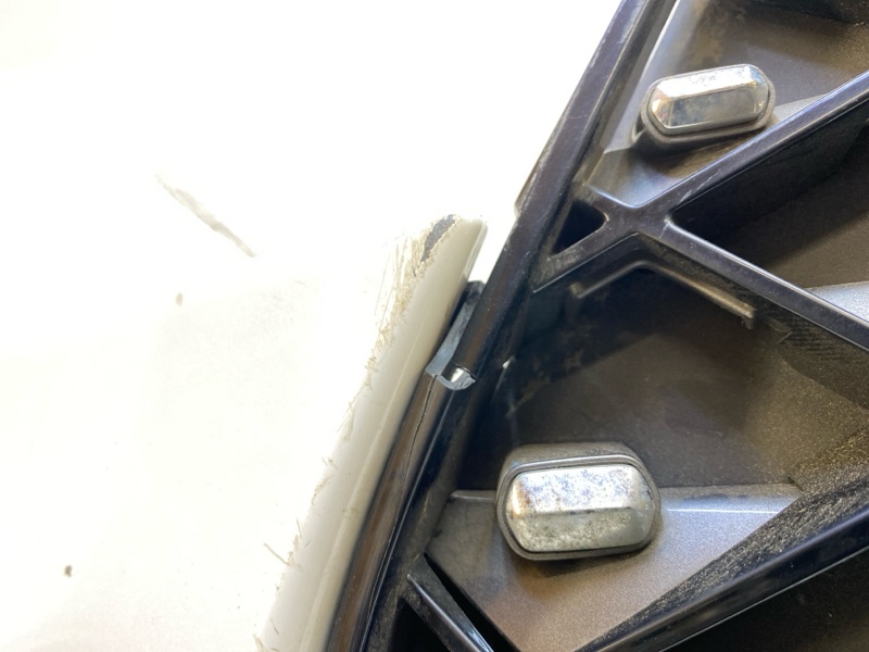 Бампер передний