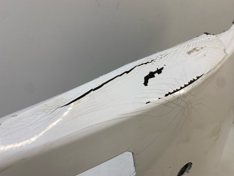 Бампер передний