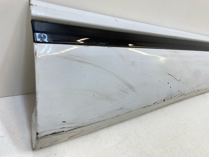 Молдинг двери