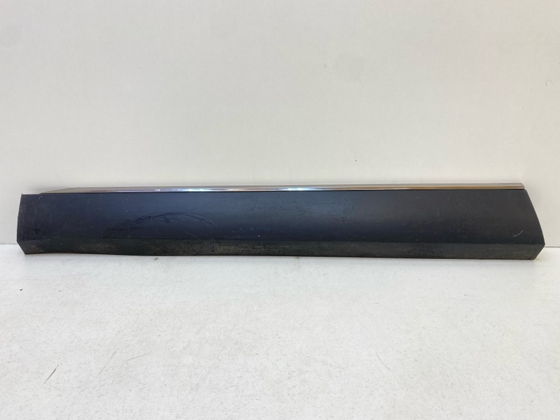 Молдинг двери