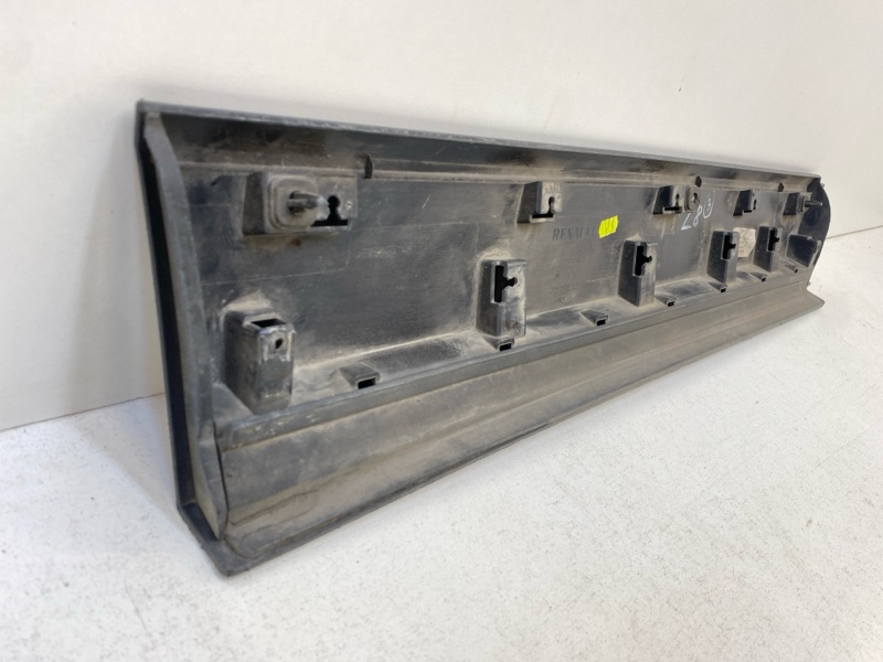 Молдинг двери