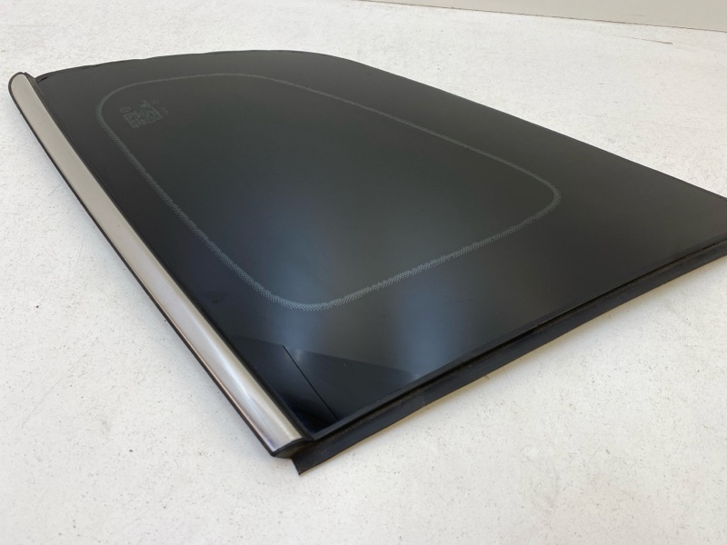 Стекло боковое