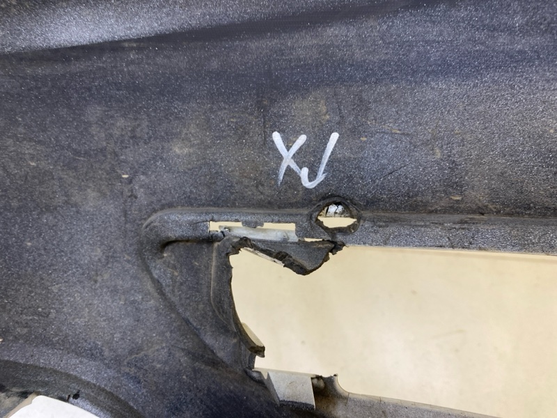 Бампер передний