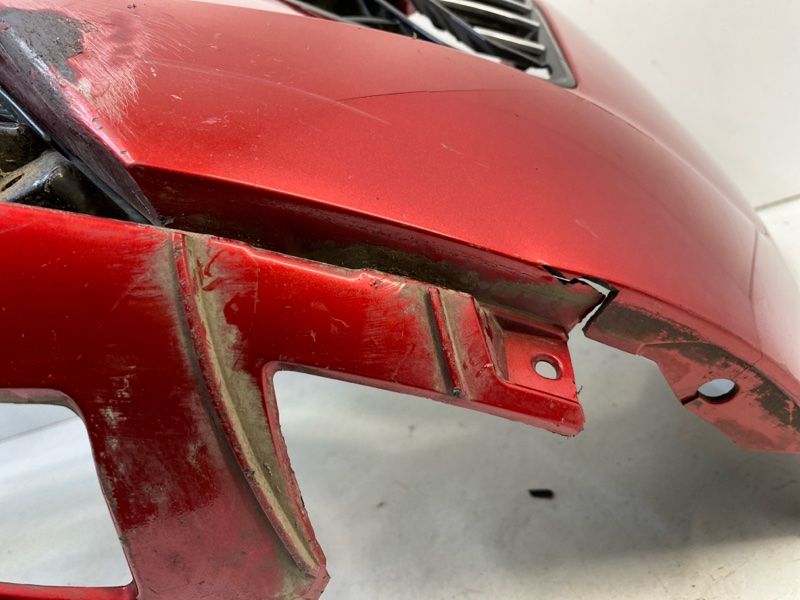 Бампер передний