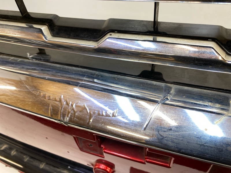 Бампер передний