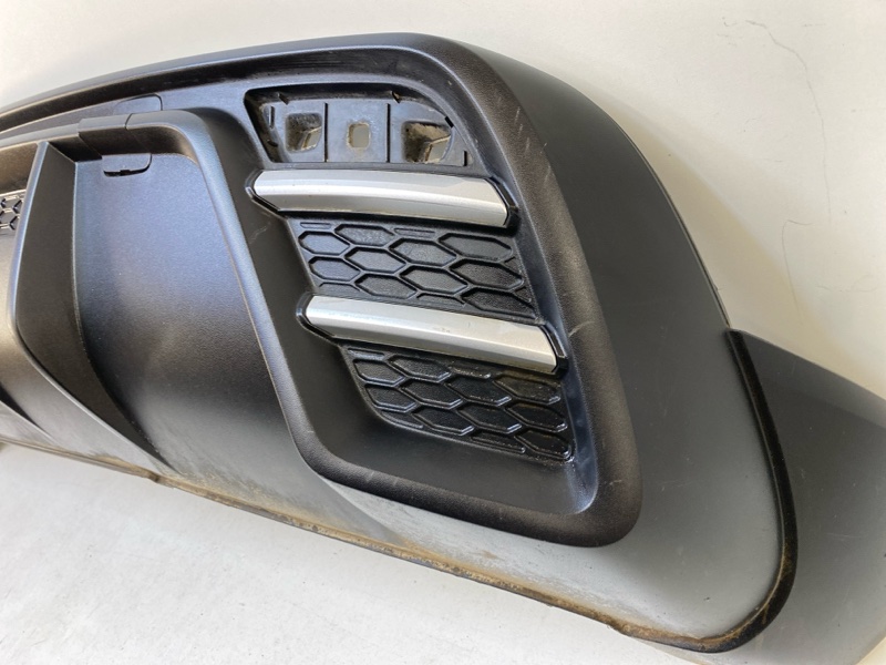 Спойлер заднего бампера