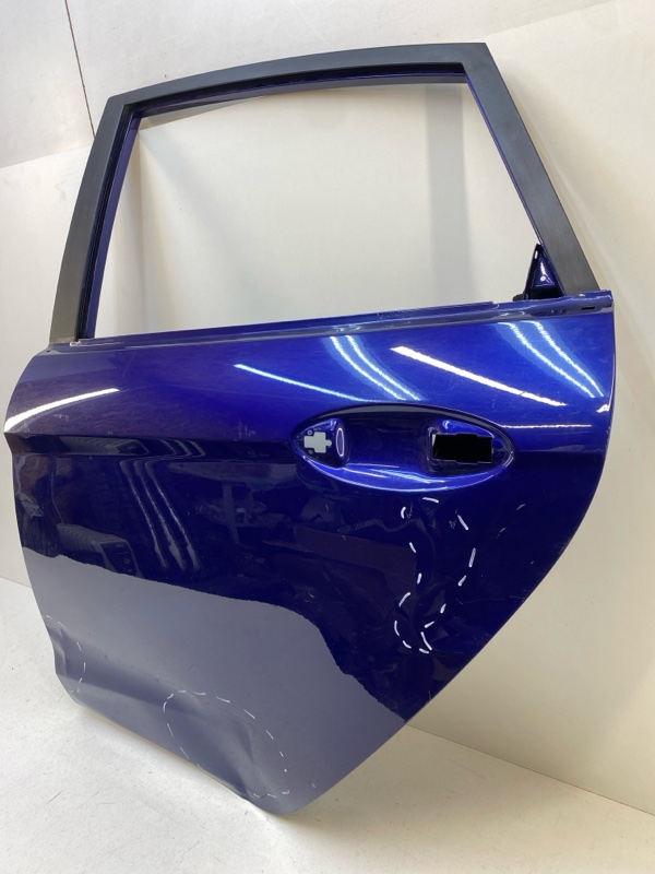 Дверь задняя левая