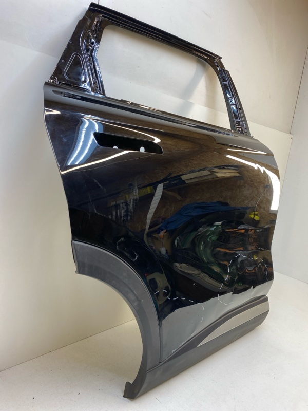 Дверь задняя правая