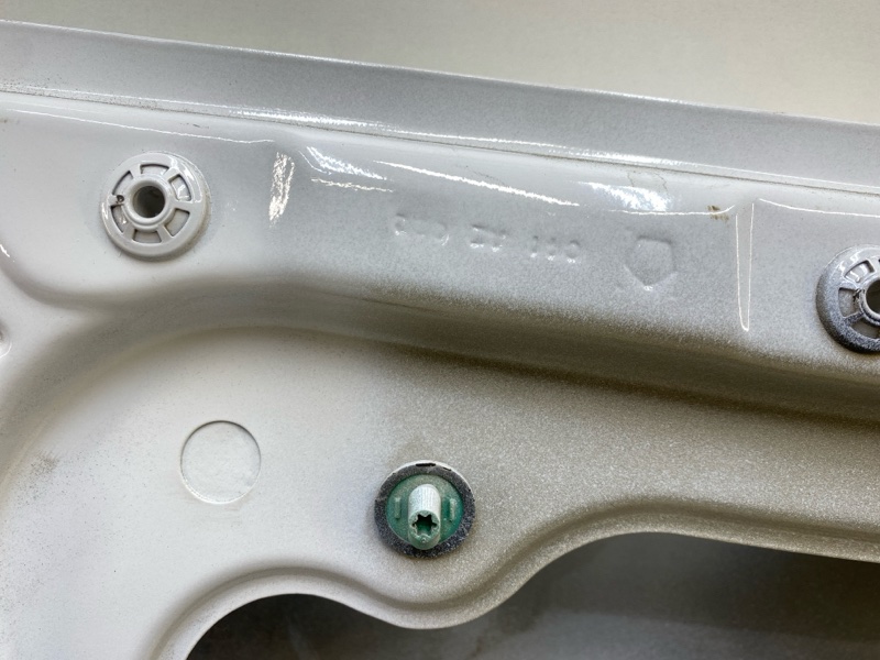 Дверь передняя левая