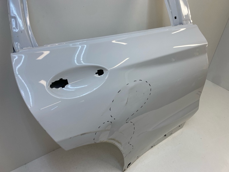 Дверь задняя правая