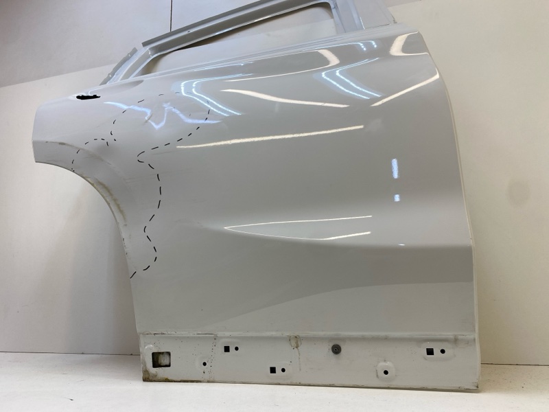 Дверь задняя правая