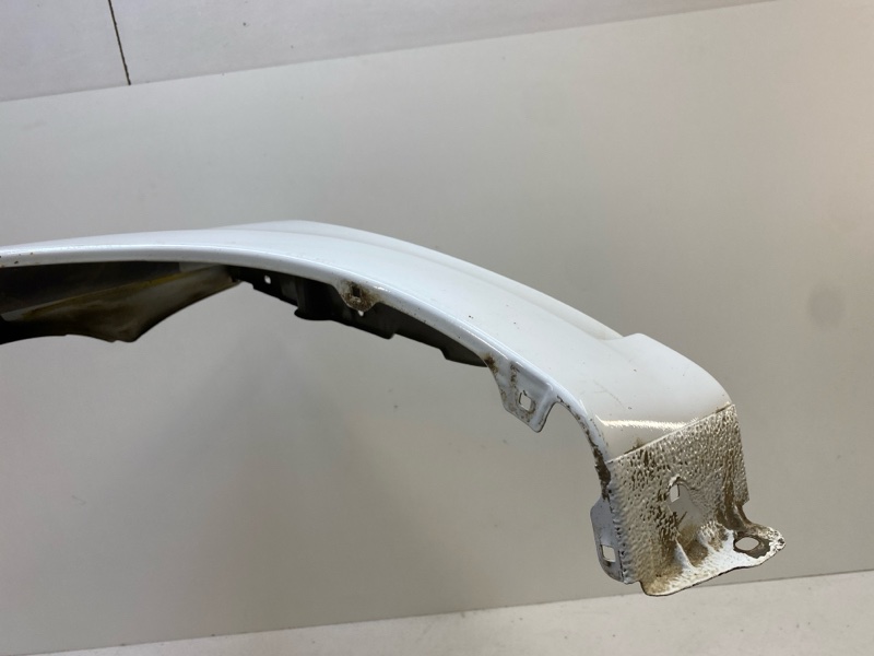 Крыло переднее левое