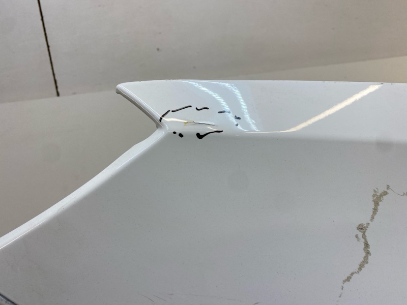 Крыло переднее левое