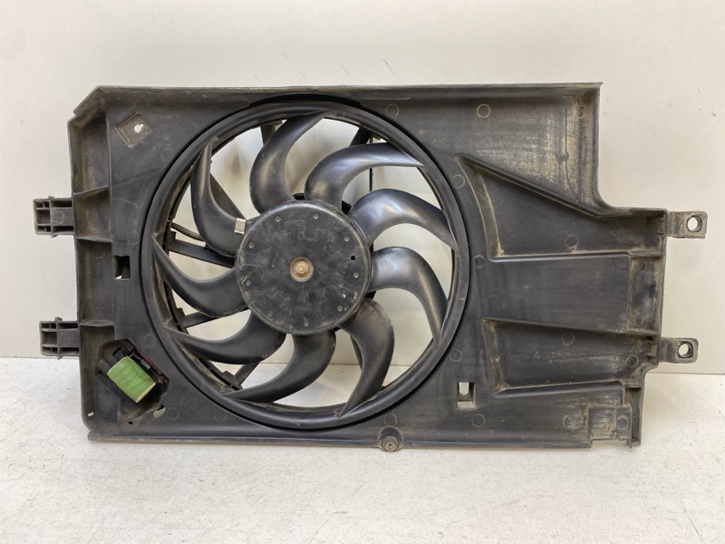 Вентилятор радиатора