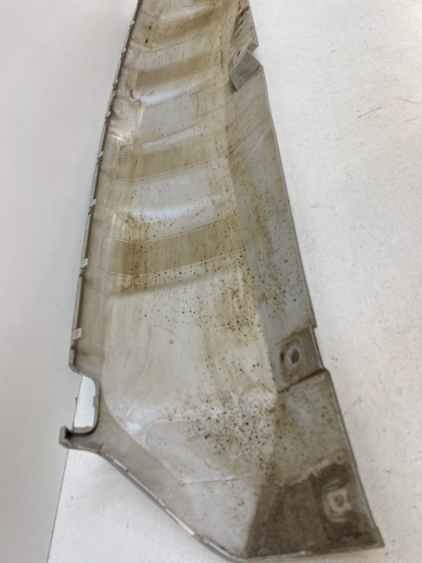 Спойлер заднего бампера